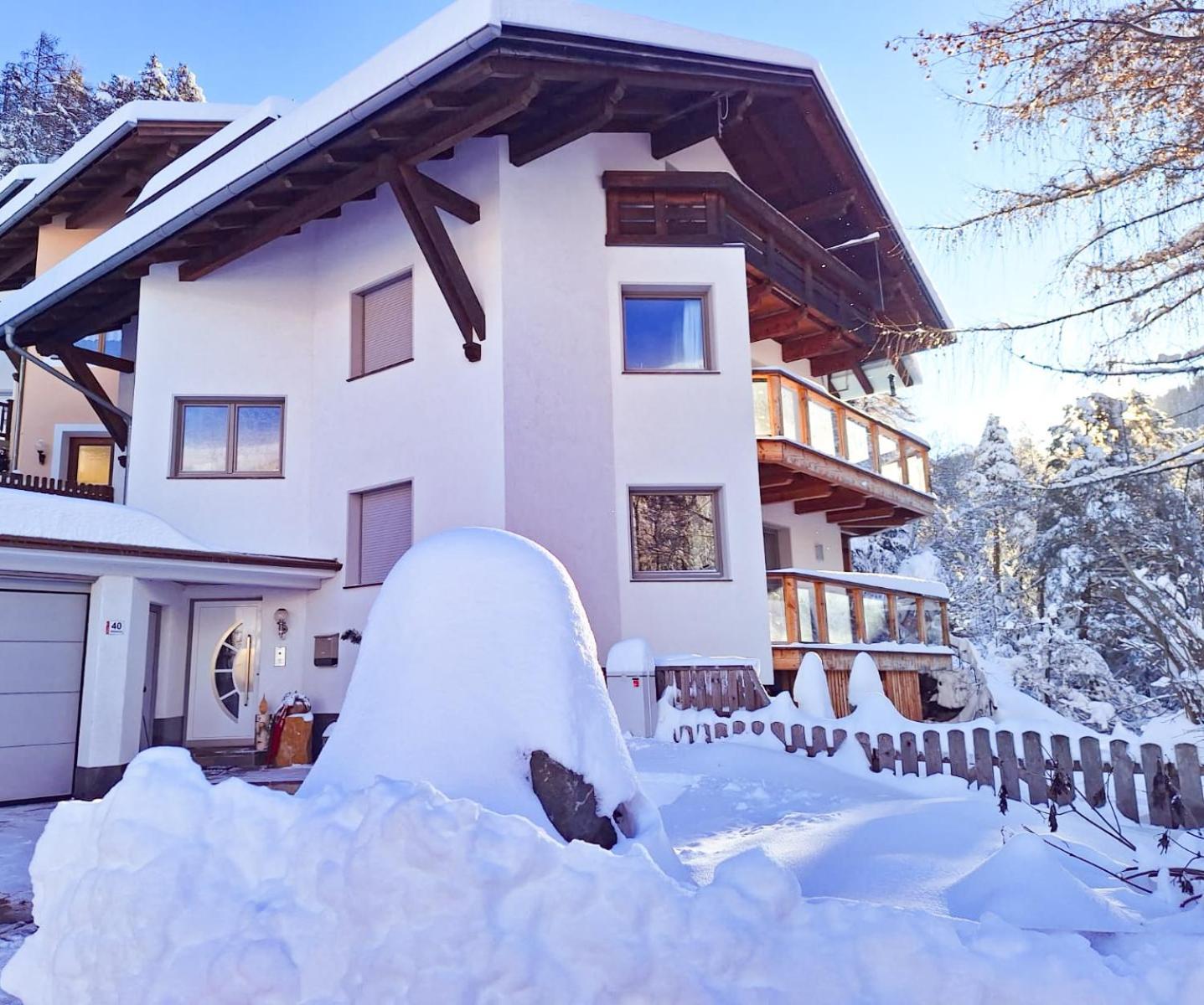 Apart Lisa Sölden Exteriör bild